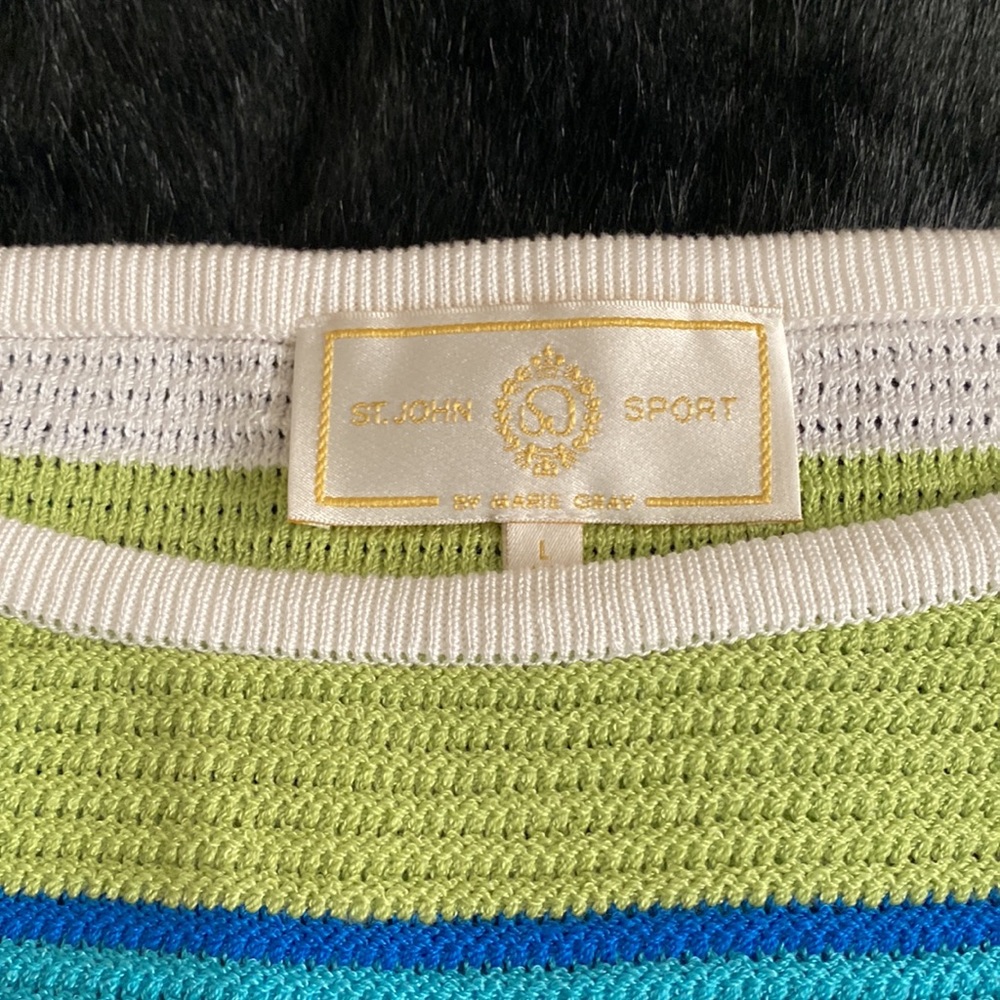 Two pieces set by ST John, multi striped, long sleeves sweater, with a shell. - Picture 3 of 11